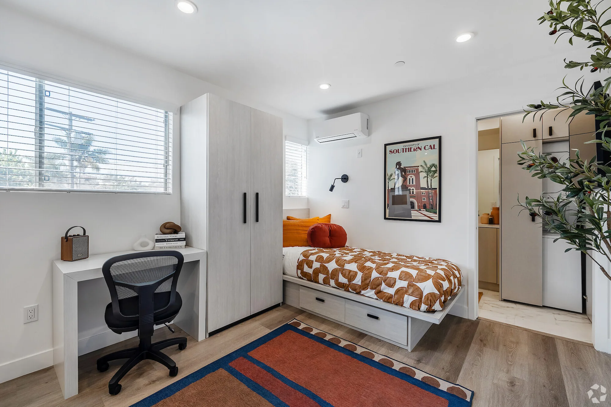 Studio Bedroom